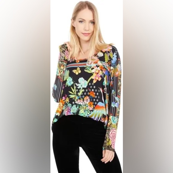 Johnny Was Tops - Johnny Was Dreamer Long Sleeve Vee Swing Tee Sz-L